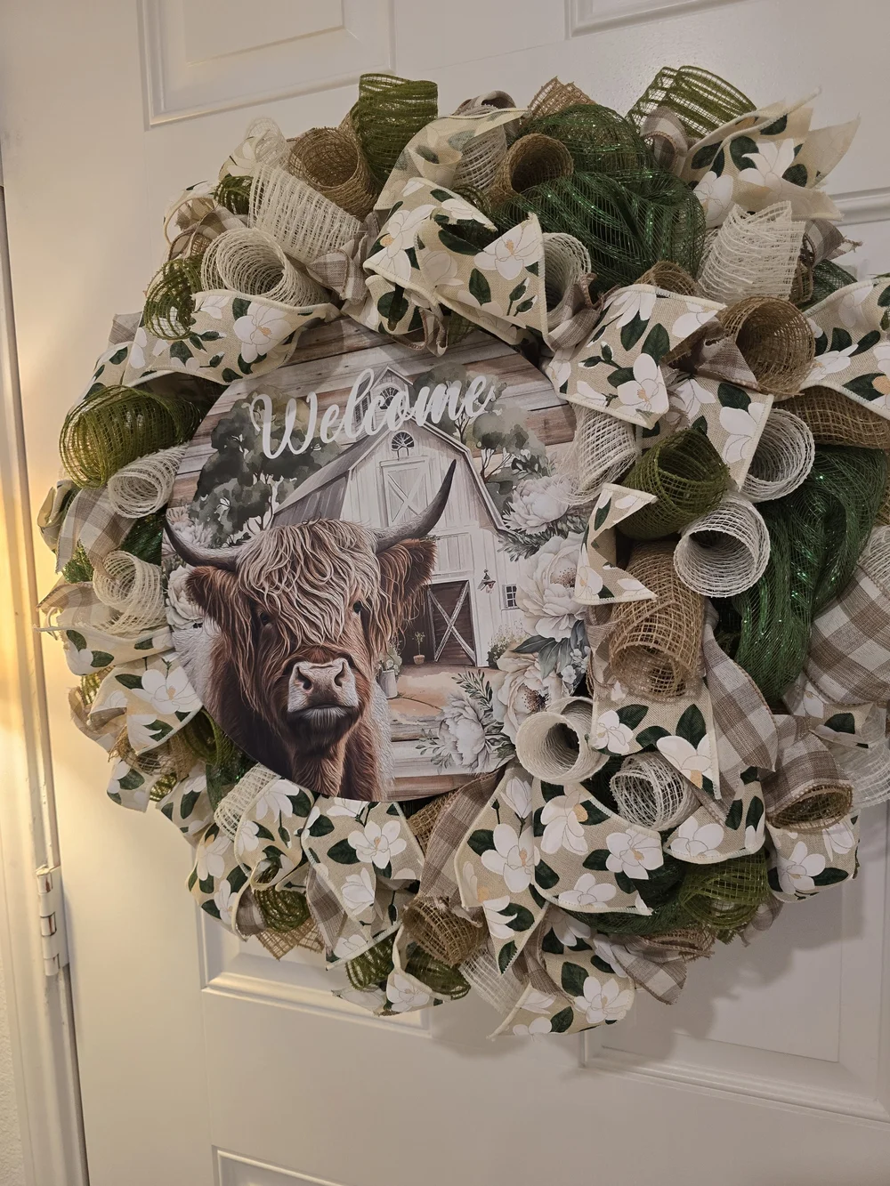 Welcome Highland Cow Burlap Wreath in Green and Cream Magnlias Barn Farmhouse Hi